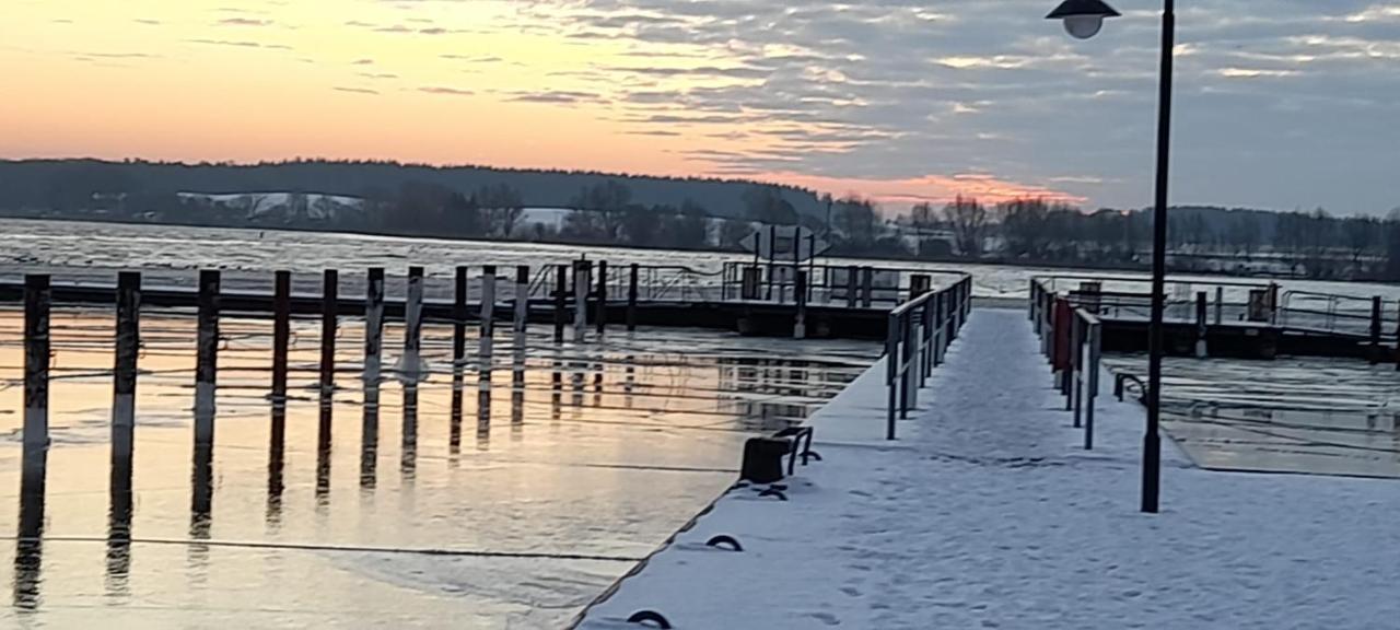 Ferienanlage Mueritz Seeromantik Sietow Dorf Exterior foto